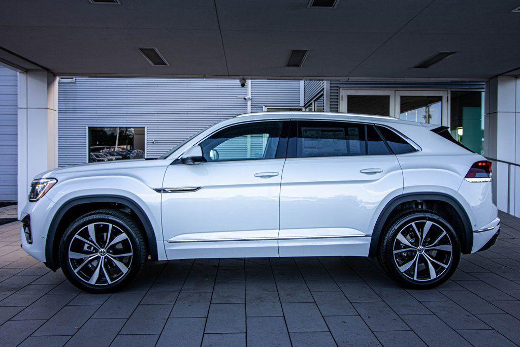 new 2026 Volkswagen Atlas Cross Sport car, priced at $51,261