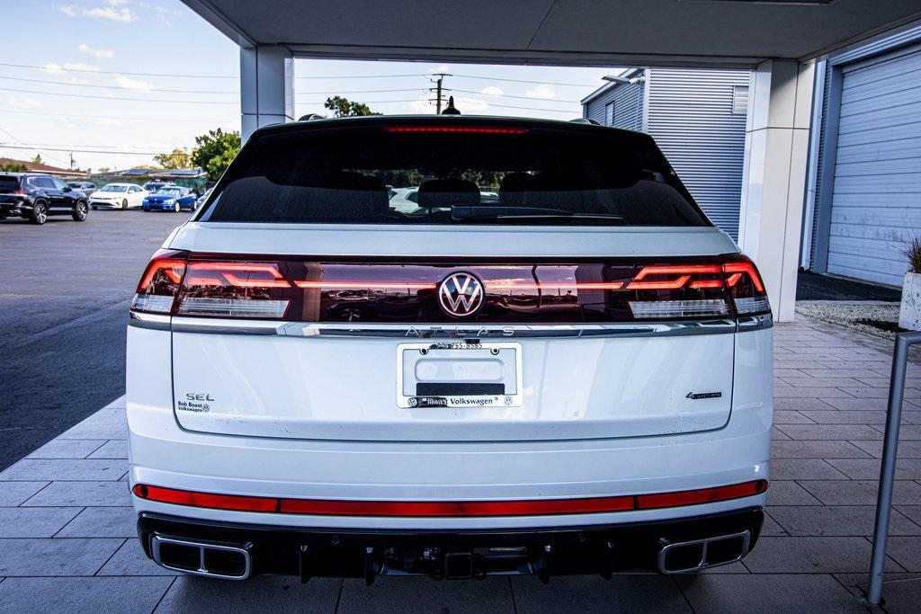 new 2026 Volkswagen Atlas Cross Sport car, priced at $52,261
