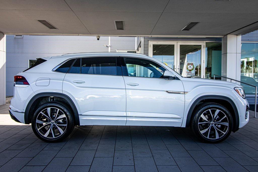 new 2026 Volkswagen Atlas Cross Sport car, priced at $52,261