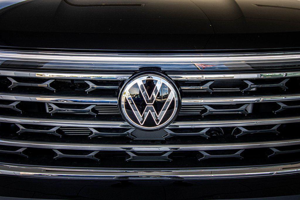 new 2026 Volkswagen Atlas car, priced at $42,545