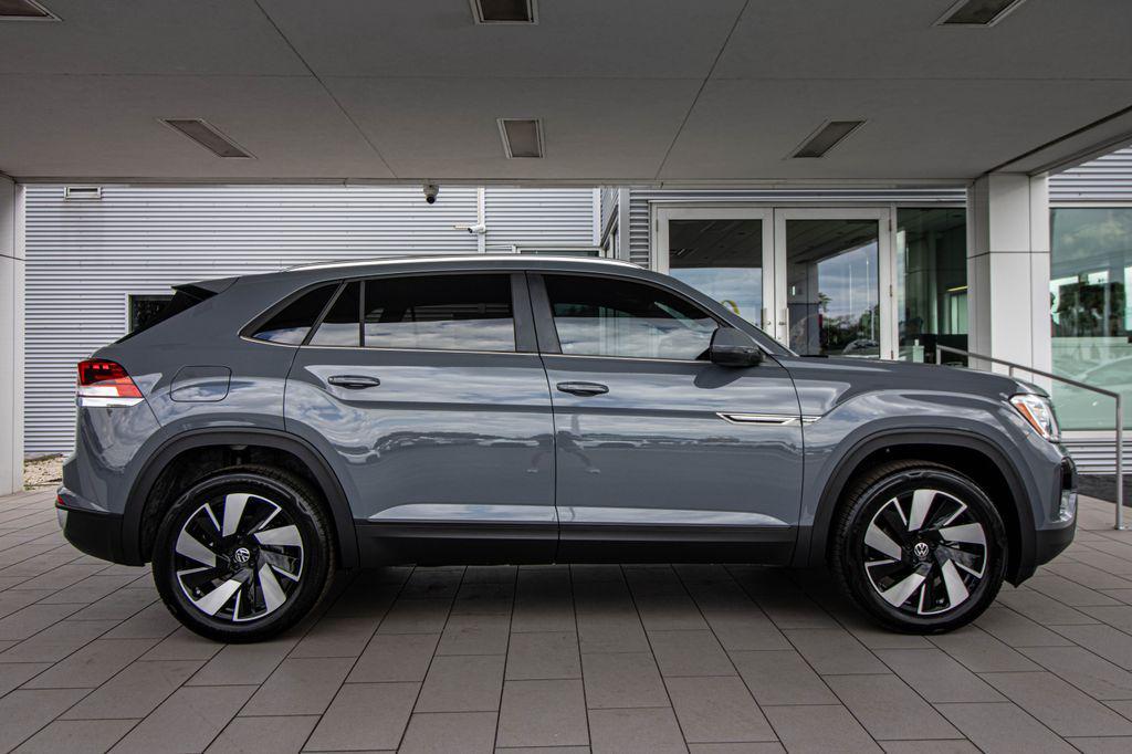new 2026 Volkswagen Atlas Cross Sport car, priced at $42,288