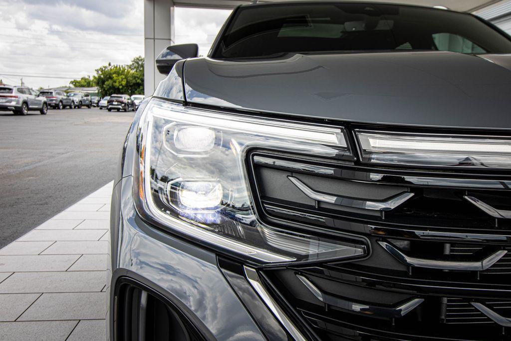 new 2026 Volkswagen Atlas Cross Sport car, priced at $42,288