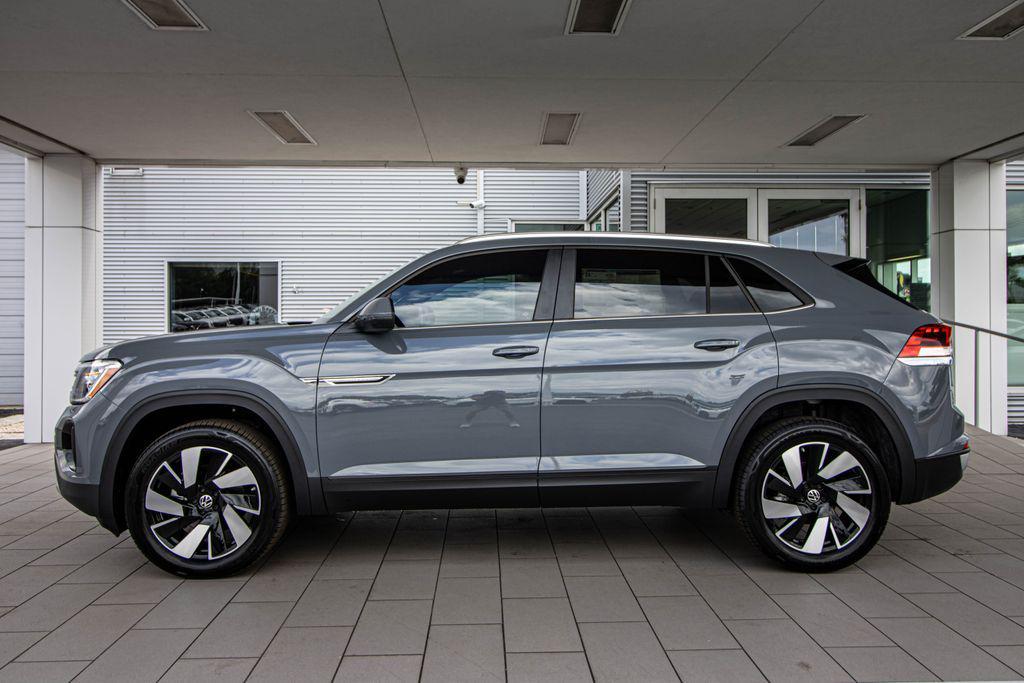 new 2026 Volkswagen Atlas Cross Sport car, priced at $42,288