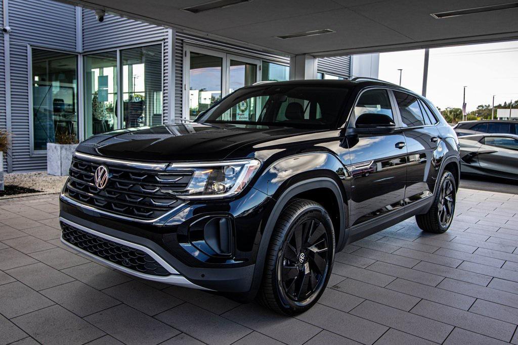 new 2026 Volkswagen Atlas Cross Sport car, priced at $44,406