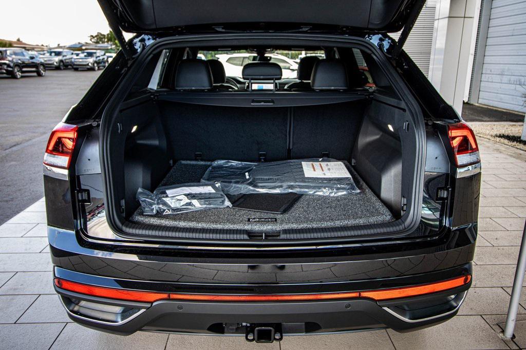 new 2026 Volkswagen Atlas Cross Sport car, priced at $44,406