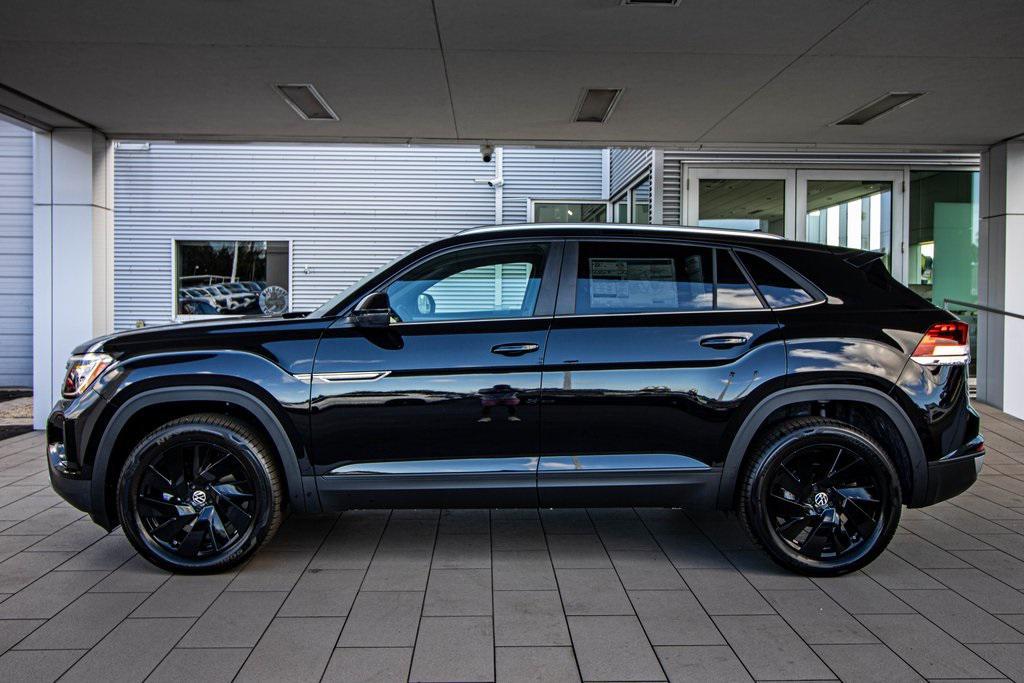 new 2026 Volkswagen Atlas Cross Sport car, priced at $44,406