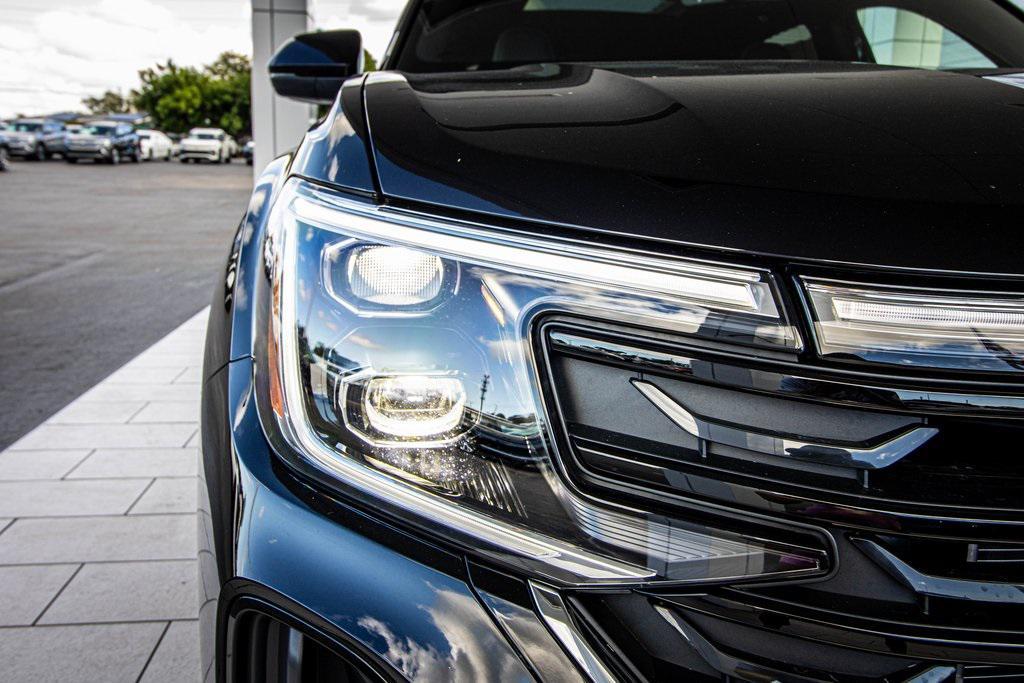 new 2026 Volkswagen Atlas Cross Sport car, priced at $44,406