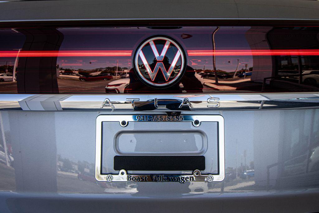 new 2026 Volkswagen Atlas Cross Sport car, priced at $51,922