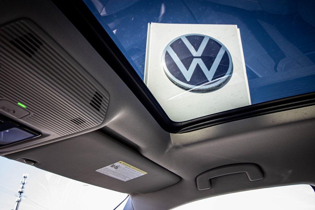 new 2026 Volkswagen Atlas car, priced at $52,394