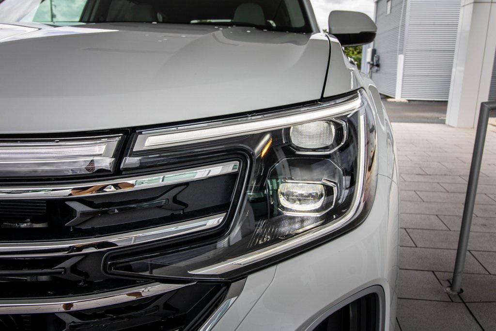 new 2026 Volkswagen Atlas car, priced at $43,551