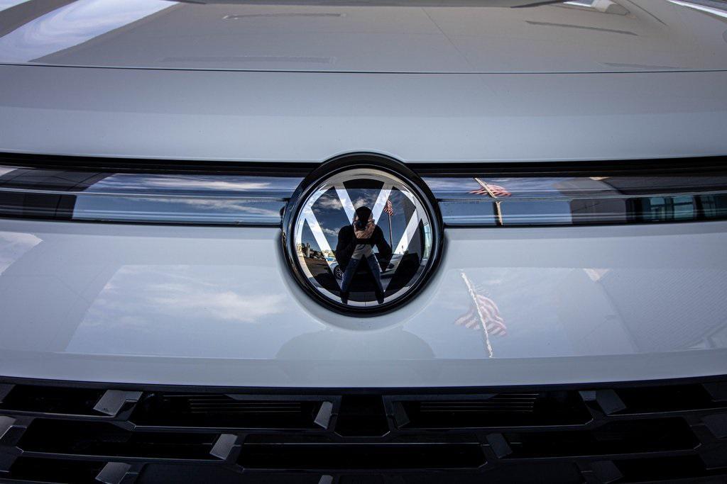 new 2026 Volkswagen Tiguan car, priced at $33,964