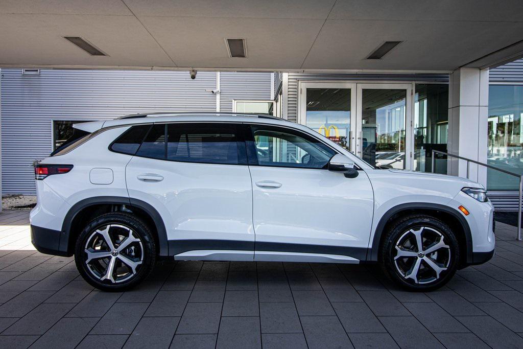 new 2026 Volkswagen Tiguan car, priced at $33,964