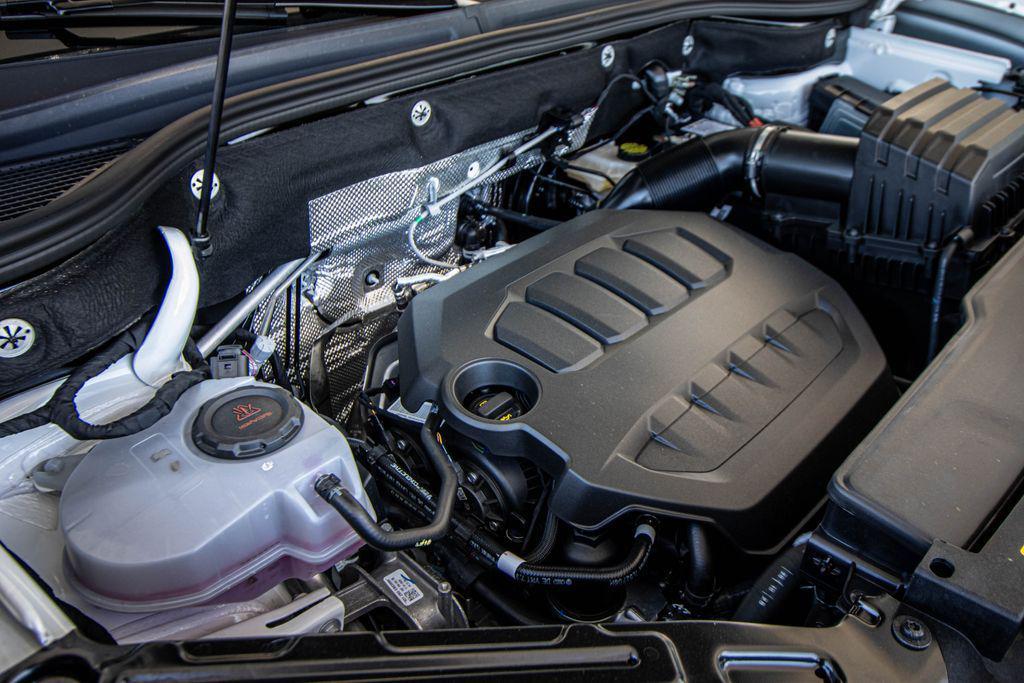 new 2026 Volkswagen Atlas Cross Sport car, priced at $48,301