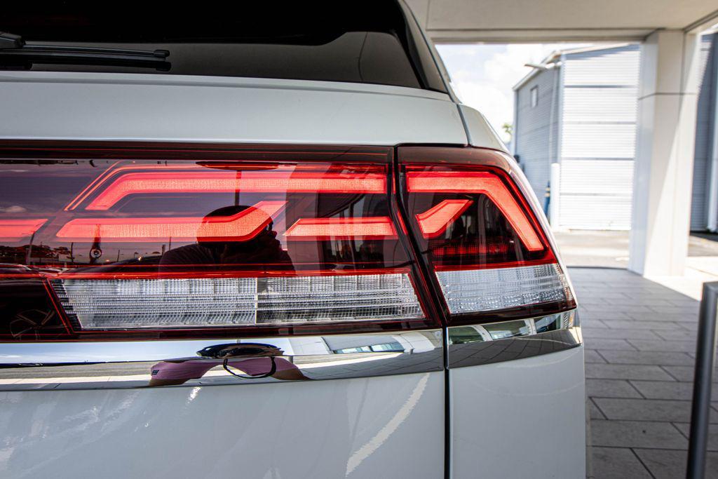 new 2026 Volkswagen Atlas Cross Sport car, priced at $42,073