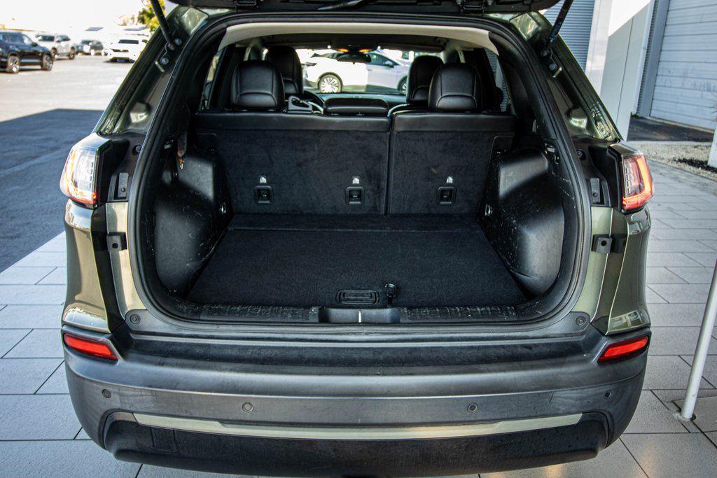 used 2019 Jeep Cherokee car, priced at $14,995