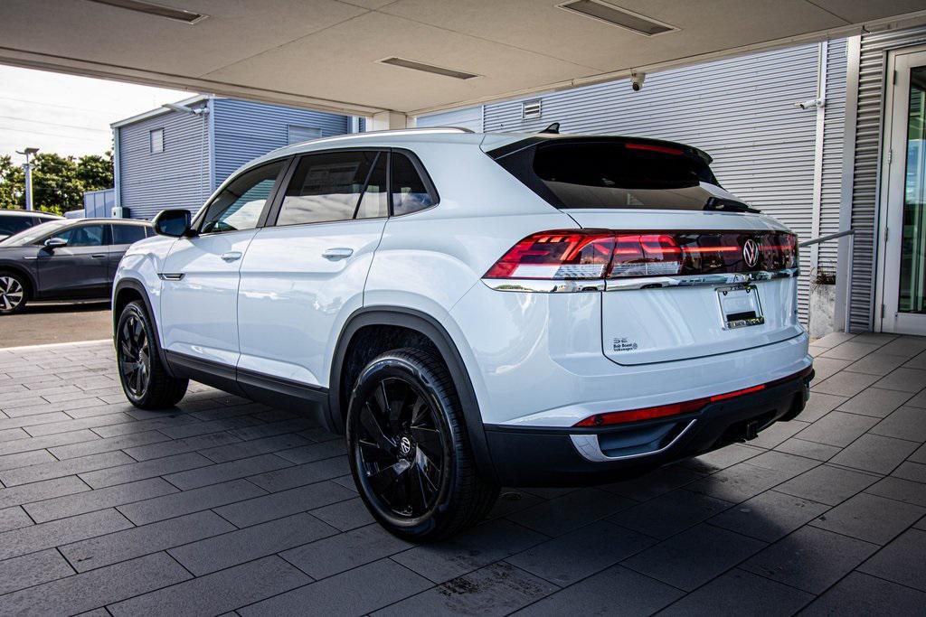 new 2026 Volkswagen Atlas Cross Sport car, priced at $44,843