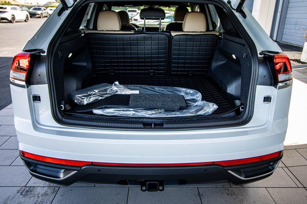 new 2026 Volkswagen Atlas Cross Sport car, priced at $44,843