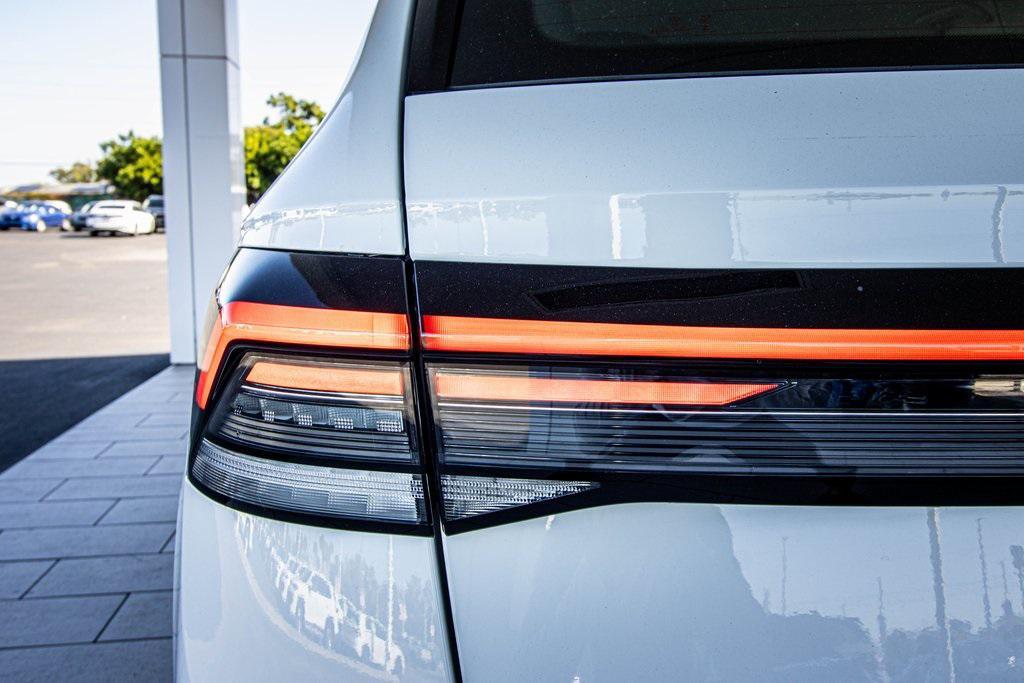 new 2026 Volkswagen Taos car, priced at $27,677