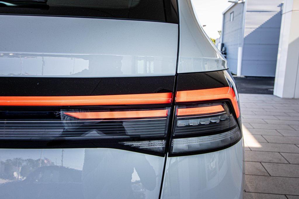 new 2026 Volkswagen Taos car, priced at $27,677