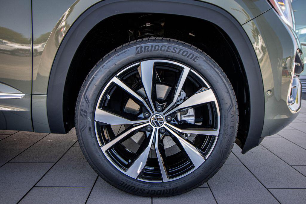 new 2026 Volkswagen Atlas car, priced at $52,899