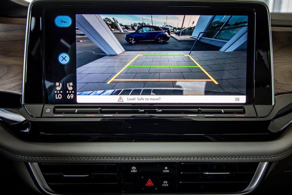 new 2026 Volkswagen Atlas car, priced at $40,233