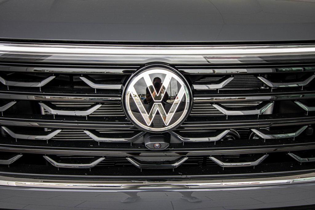 new 2026 Volkswagen Atlas car, priced at $53,336