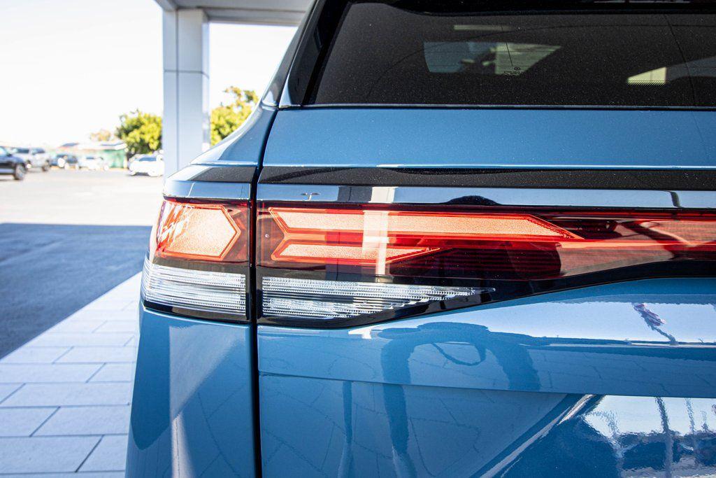 new 2026 Volkswagen Tiguan car, priced at $38,305