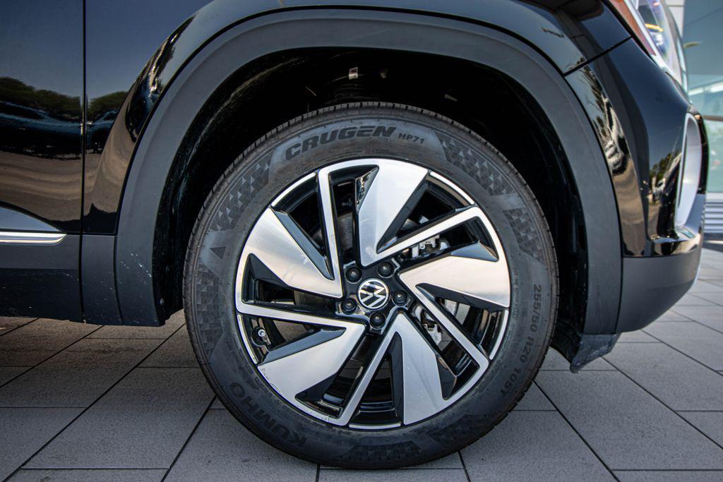 used 2024 Volkswagen Atlas car, priced at $35,093