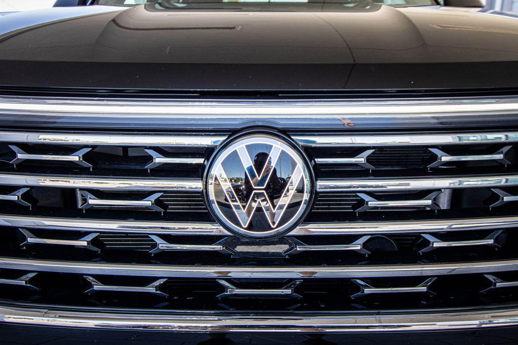 used 2024 Volkswagen Atlas car, priced at $35,093