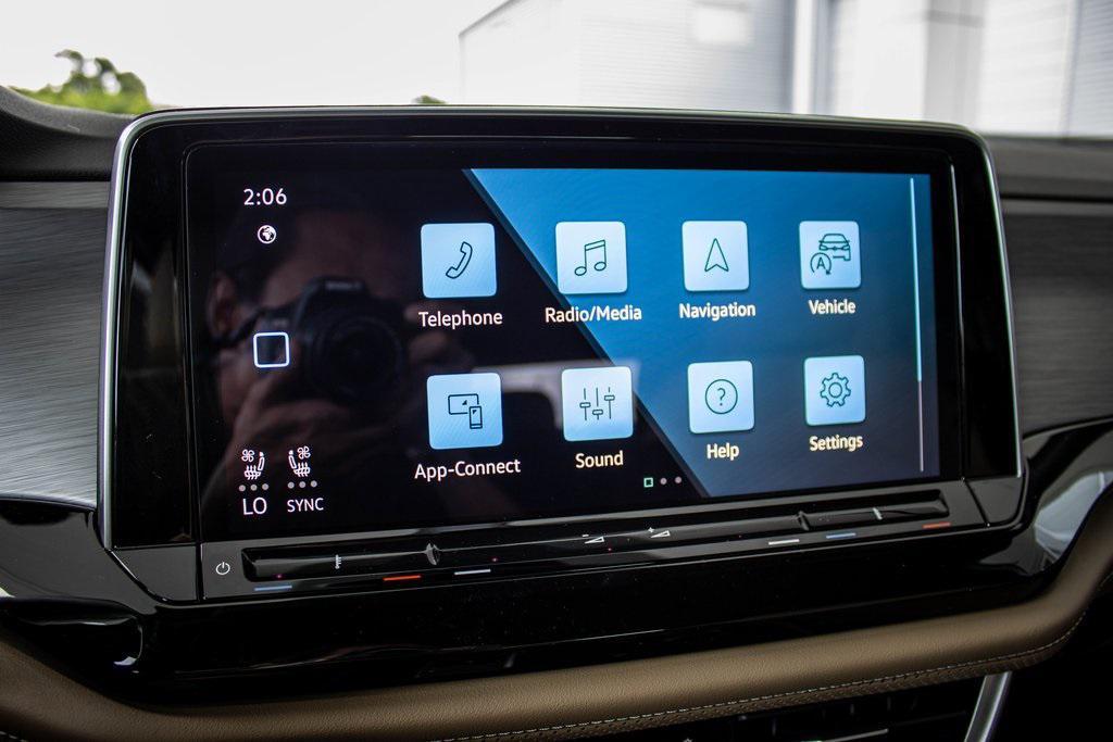 new 2026 Volkswagen Atlas Cross Sport car, priced at $41,272