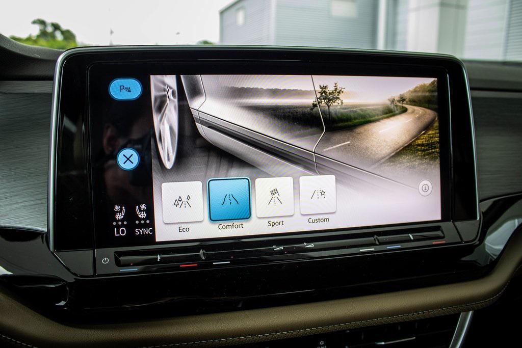 new 2026 Volkswagen Atlas Cross Sport car, priced at $41,272