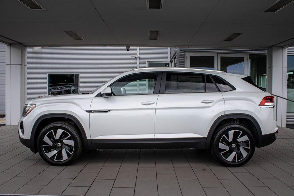 new 2026 Volkswagen Atlas Cross Sport car, priced at $41,272