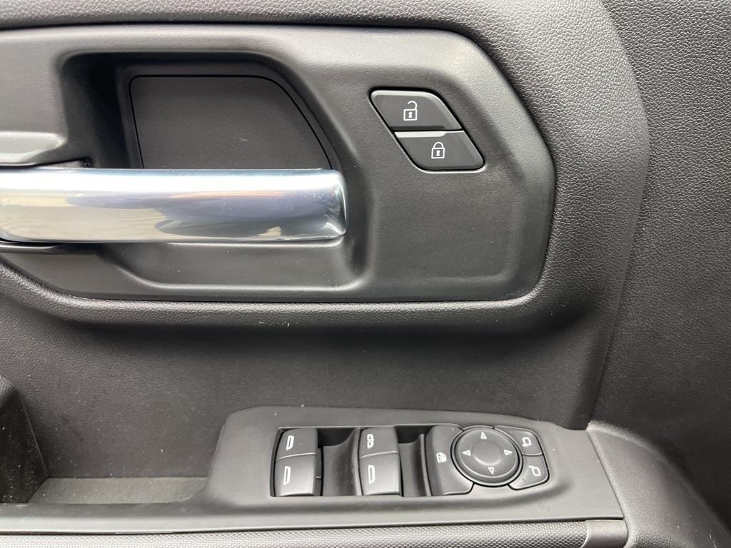 new 2026 GMC Sierra 1500 car, priced at $39,830