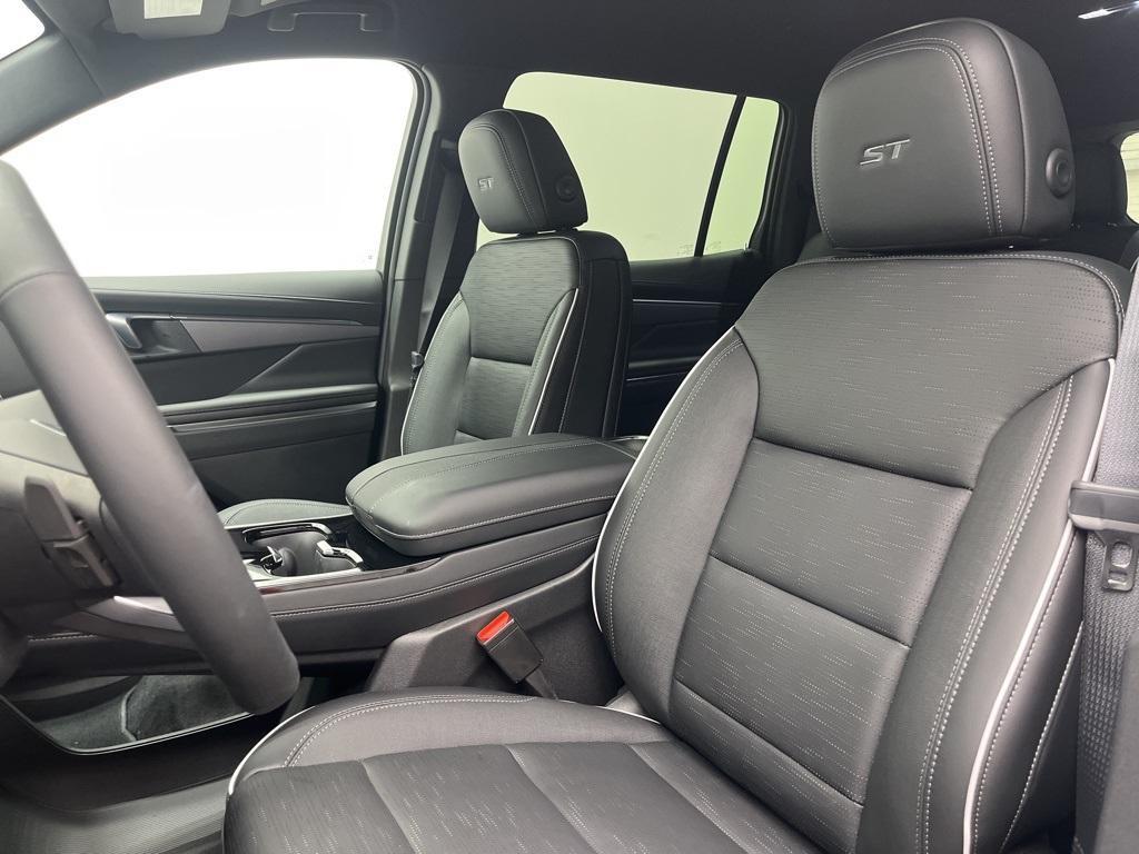 new 2025 Buick Enclave car, priced at $46,966