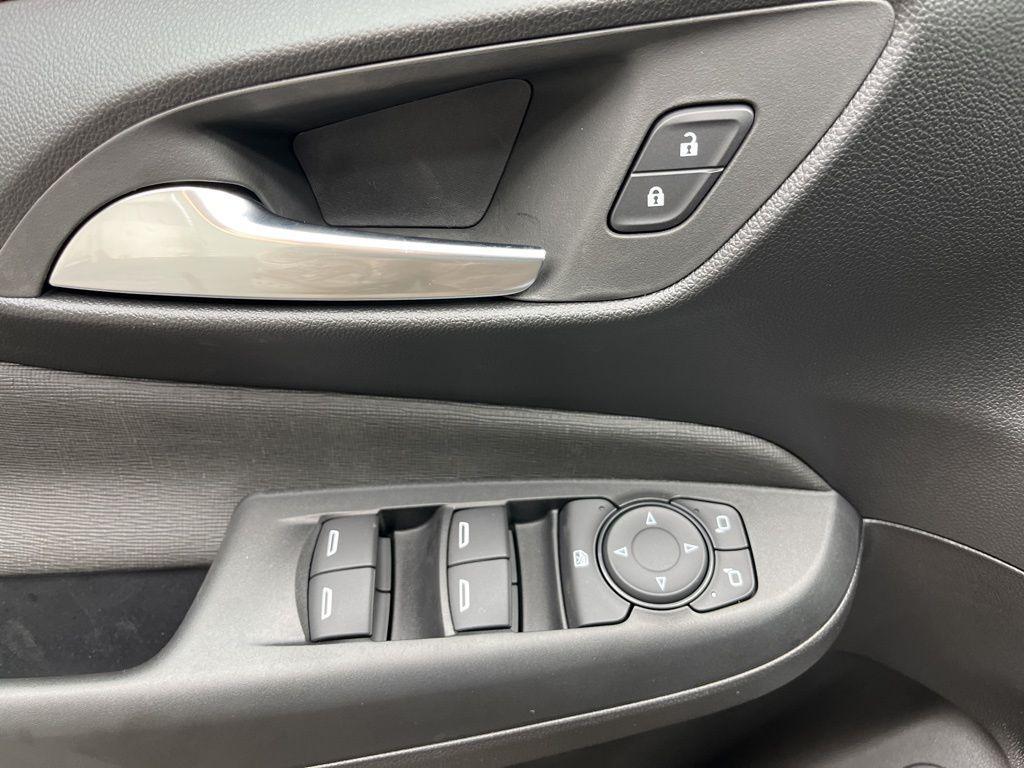 new 2026 Buick Envista car, priced at $27,369