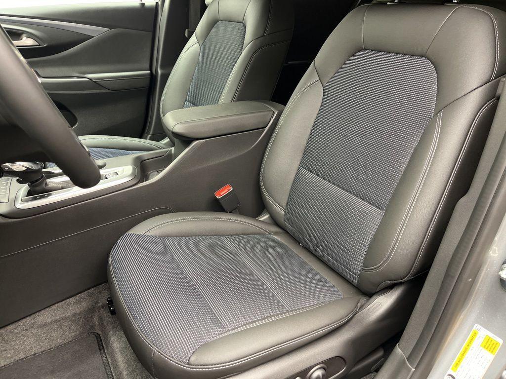 new 2026 Buick Envista car, priced at $27,369