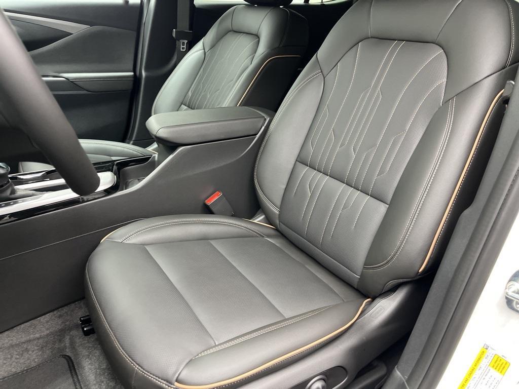 new 2026 Buick Envista car, priced at $31,731