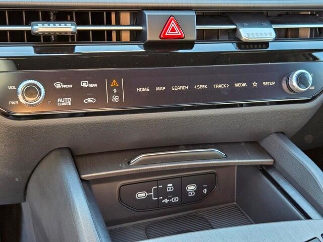 new 2026 Kia Sportage Hybrid car, priced at $35,219