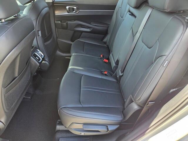 new 2026 Kia Sorento Hybrid car, priced at $37,038