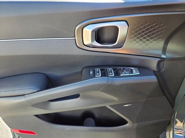 new 2026 Kia Sorento Hybrid car, priced at $40,006