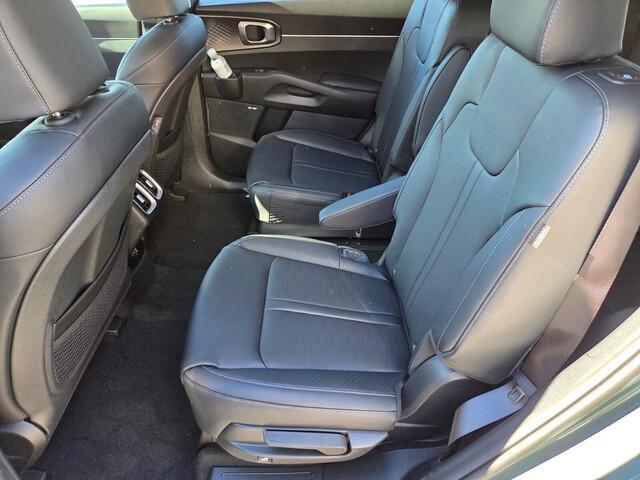 new 2026 Kia Sorento Hybrid car, priced at $40,006