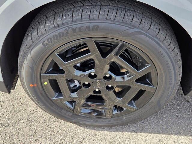 new 2026 Kia Carnival Hybrid car, priced at $49,267