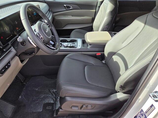 new 2026 Kia Carnival Hybrid car, priced at $44,160