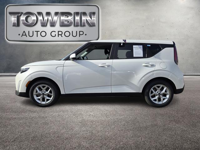 used 2024 Kia Soul car, priced at $17,990