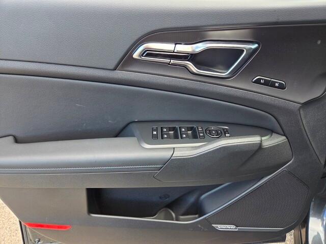 new 2026 Kia Sportage Hybrid car, priced at $39,701