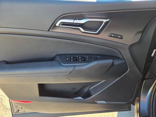 new 2026 Kia Sportage Hybrid car, priced at $40,250