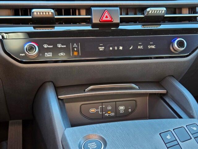 new 2026 Kia Sportage Hybrid car, priced at $34,892