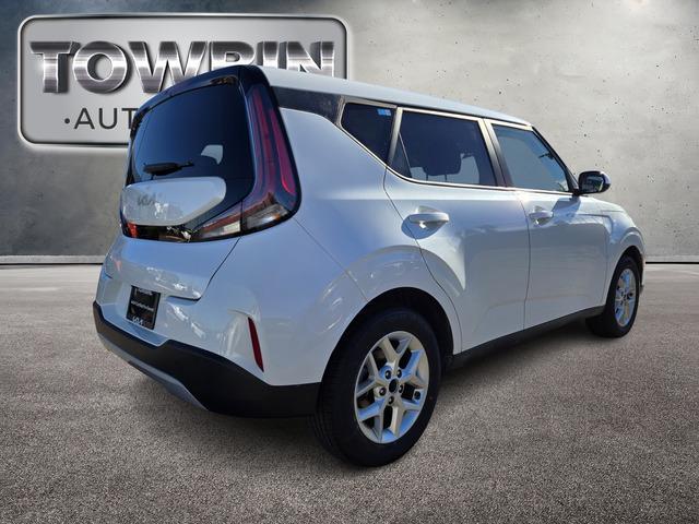 used 2024 Kia Soul car, priced at $17,450
