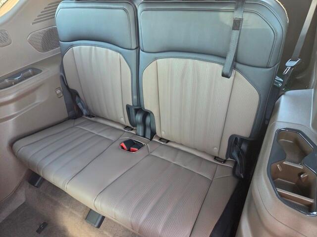 new 2026 Kia EV9 car, priced at $62,335