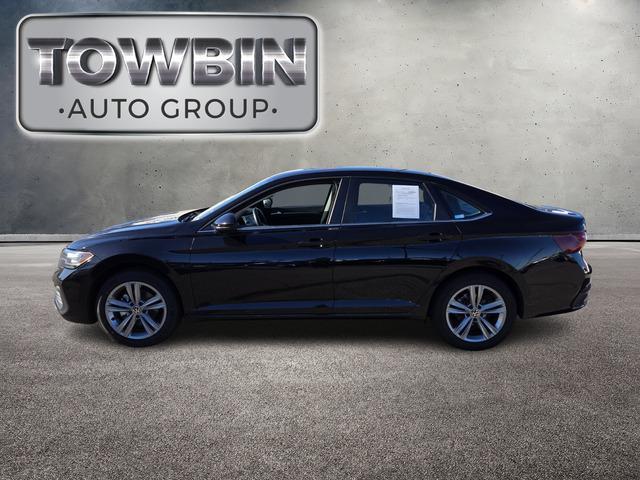 used 2024 Volkswagen Jetta car, priced at $18,950